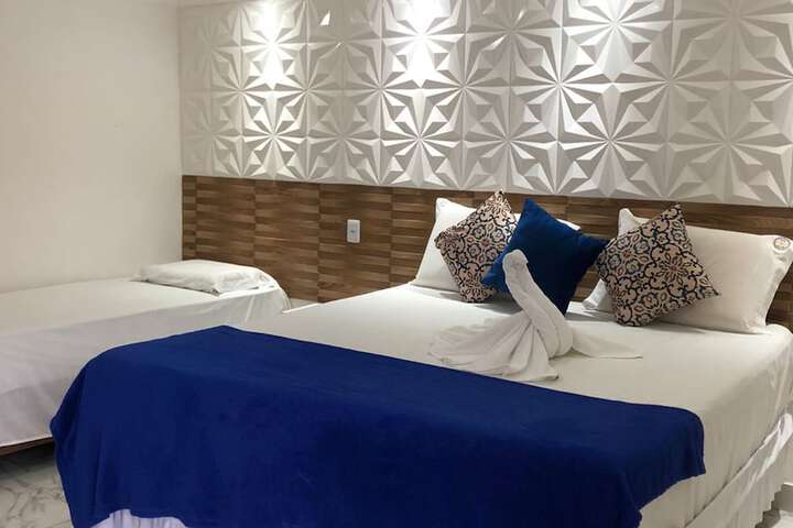 Room 5 of 16