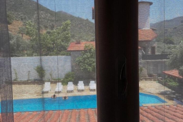 Pool 61 of 72