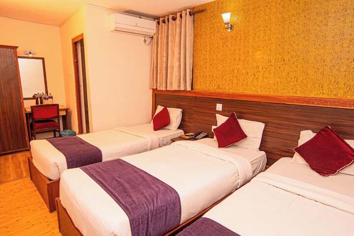 Room 3 of 23