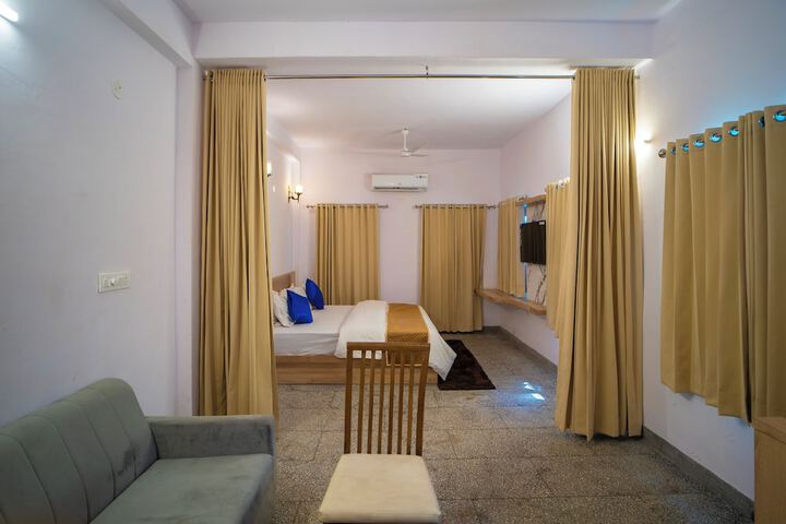 Room 6 of 39