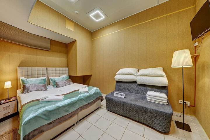 Room 13 of 52