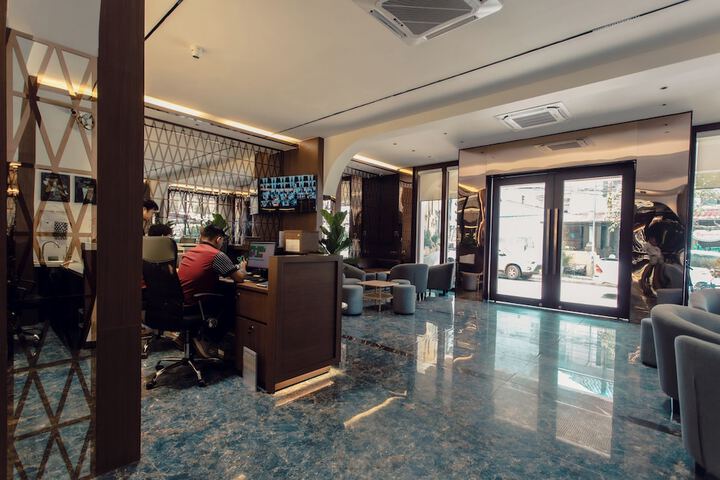 Hotel Interior 8 of 91