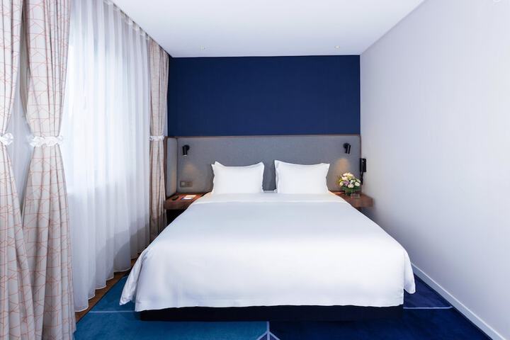 Room 14 of 54