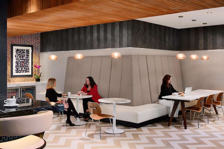 Breakfast area
