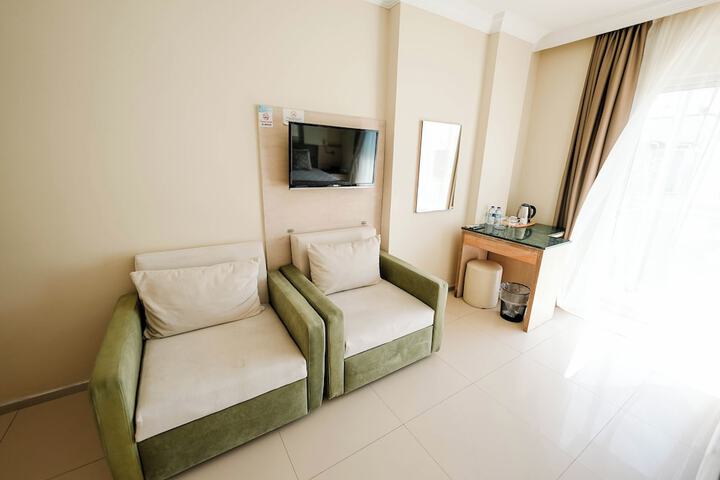 Room 6 of 44