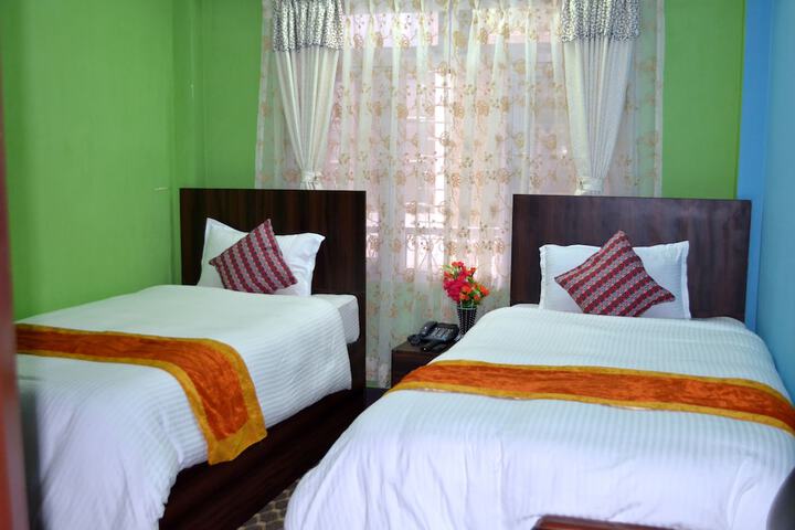 Room 10 of 31