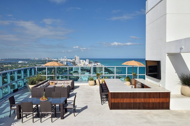 Private pool