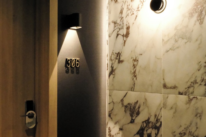 Ballroom/Hall 13 of 14
