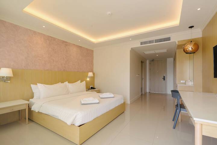 Room 17 of 284