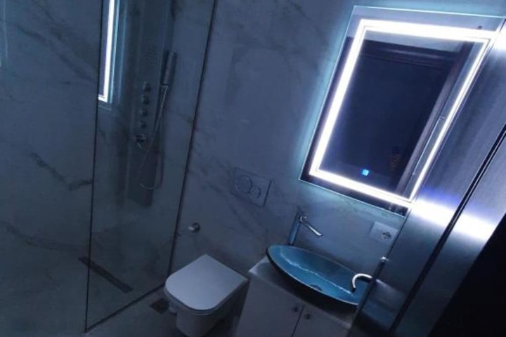 Room 36 of 49
