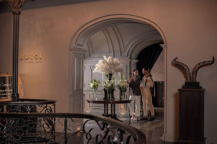 Entrance & Lobby