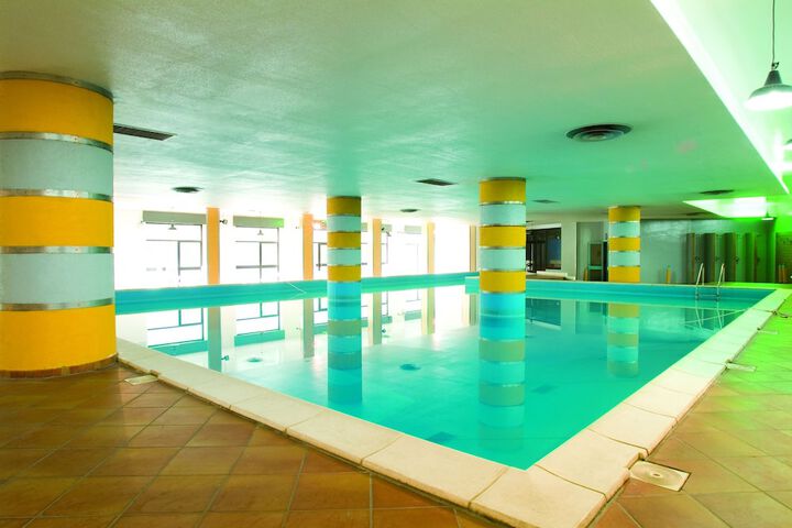 Pool 16 of 19