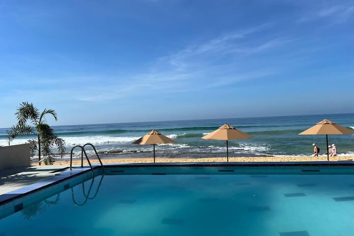 Pool 33 of 73