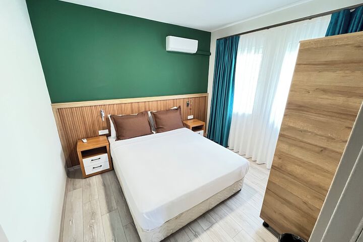 Room 43 of 122