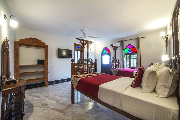 Room 7 of 26