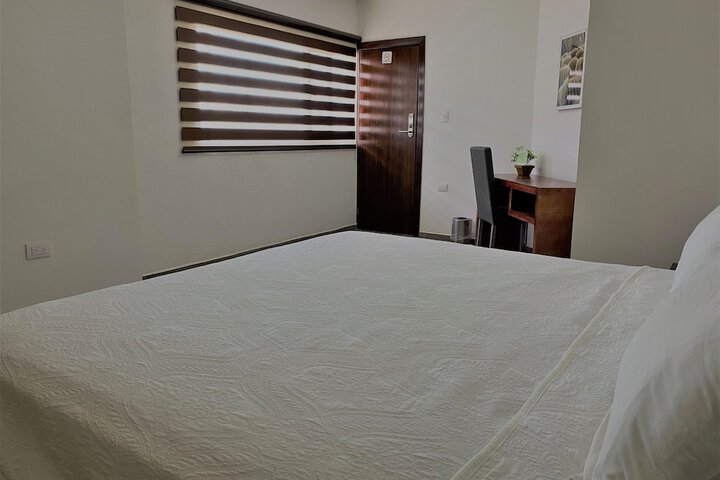Room 12 of 42