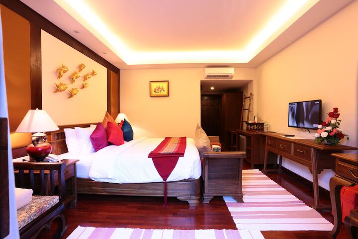 Room 7 of 98
