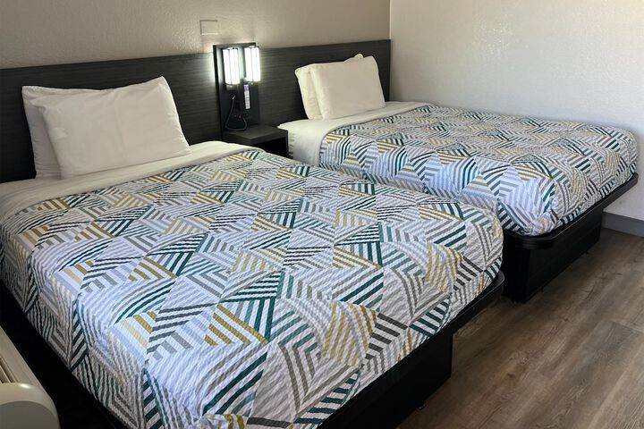 Room 15 of 50