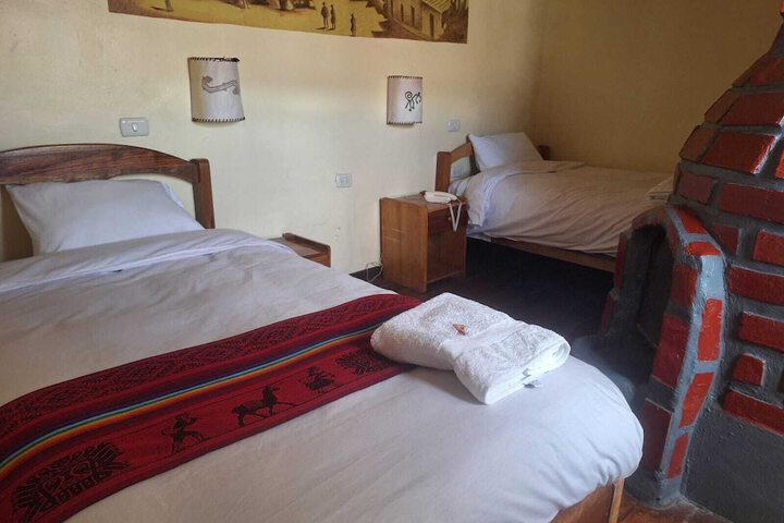 Room 2 of 8
