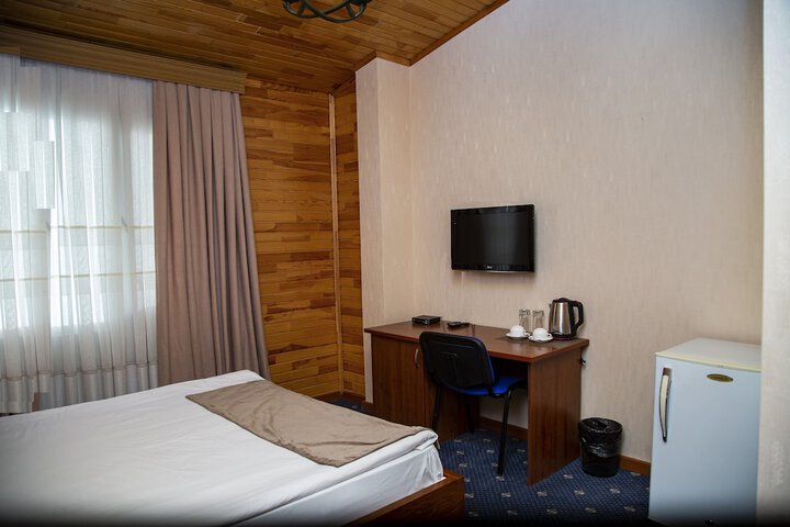 Room 21 of 42