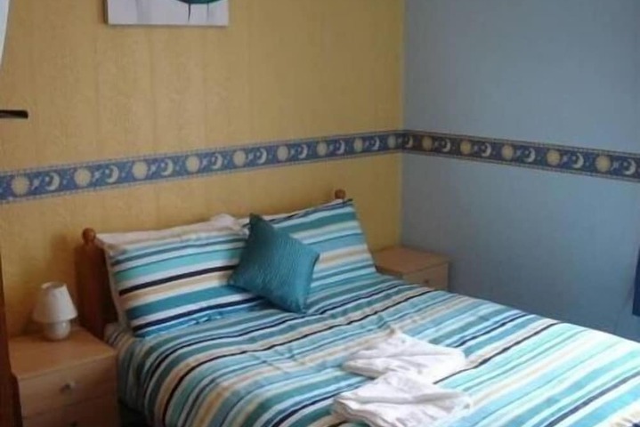 Room 33 of 109