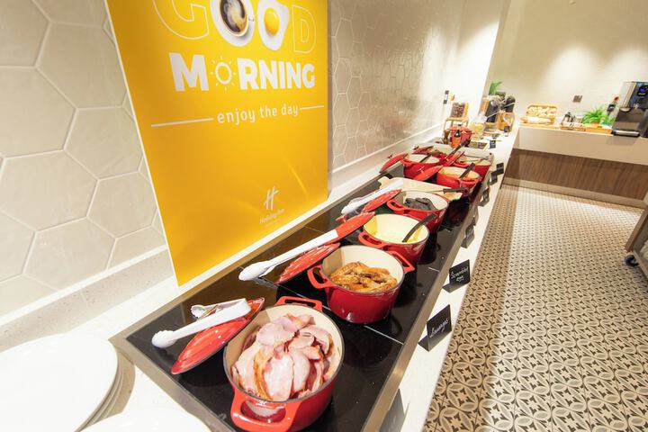 Breakfast/Coffee Service 68 of 120