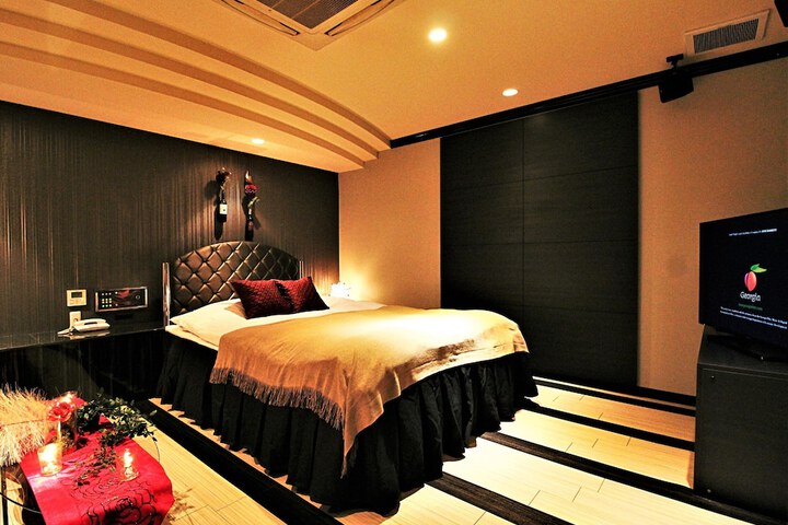 Room 7 of 51