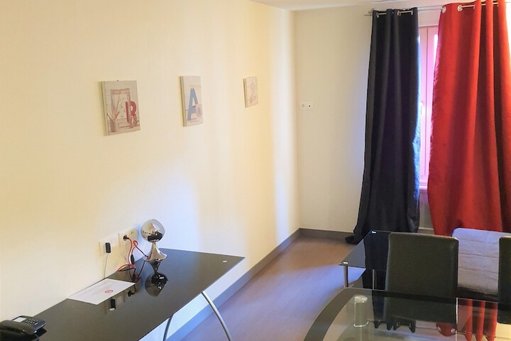 Room 13 of 29