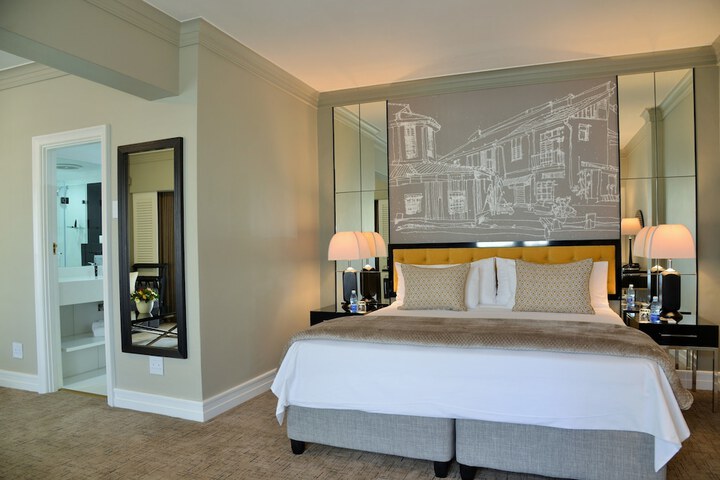 Room 17 of 43