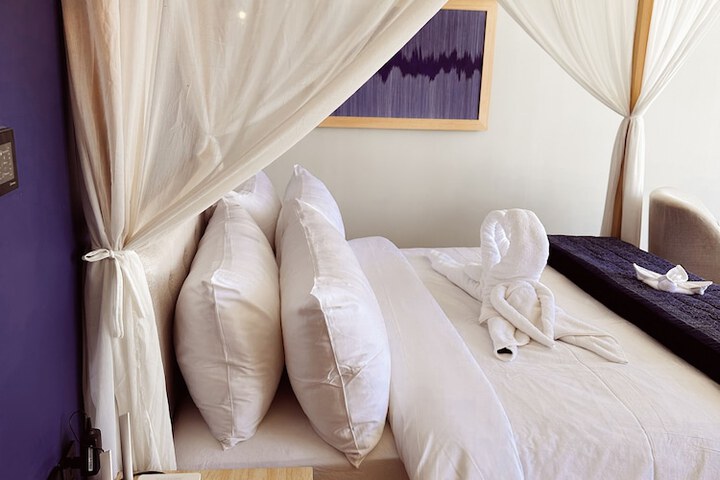 Room 17 of 54