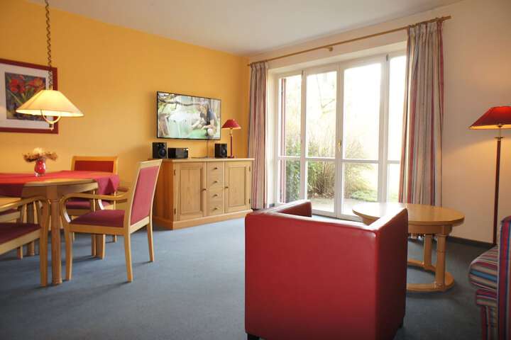 Room 3 of 65