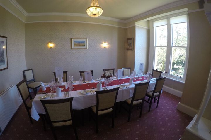 Dining 58 of 79