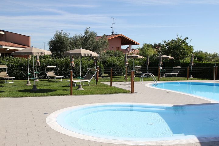 Pool Hotel