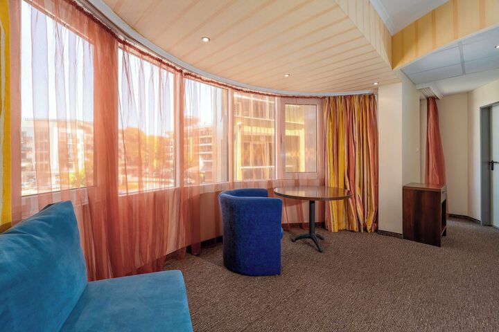 Room 36 of 117