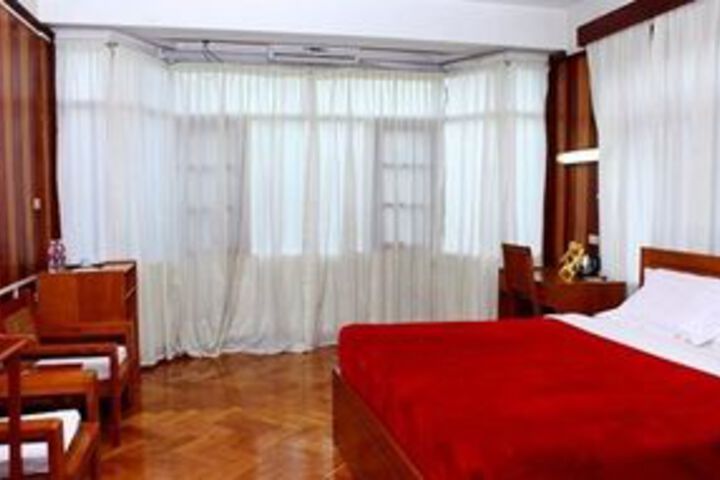 Room 8 of 26