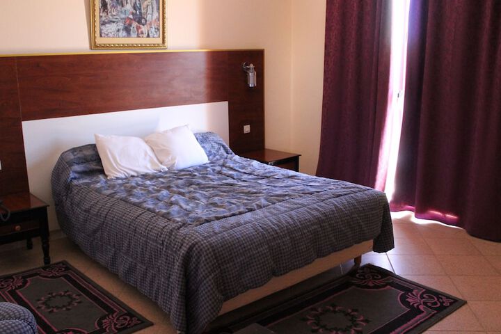Room 9 of 61