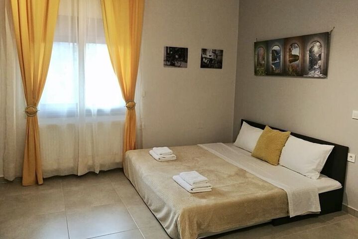 Room 38 of 104