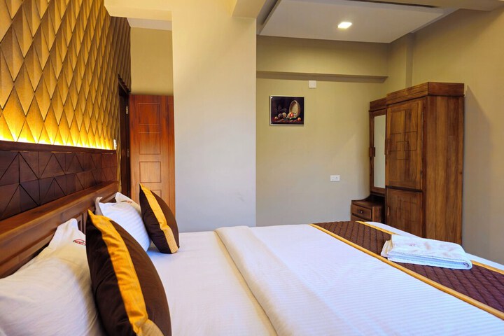 Room 34 of 135