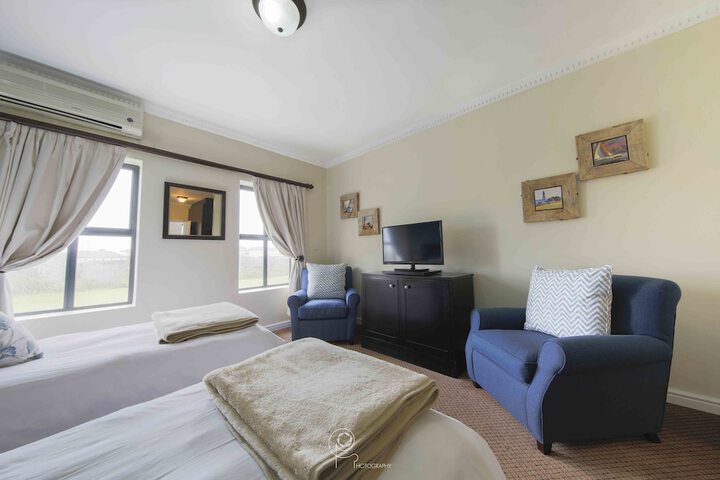 Room 4 of 68