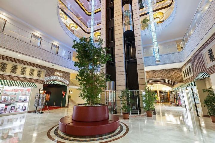 Hotel Interior 4 of 120