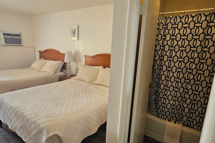 Room 6 of 30