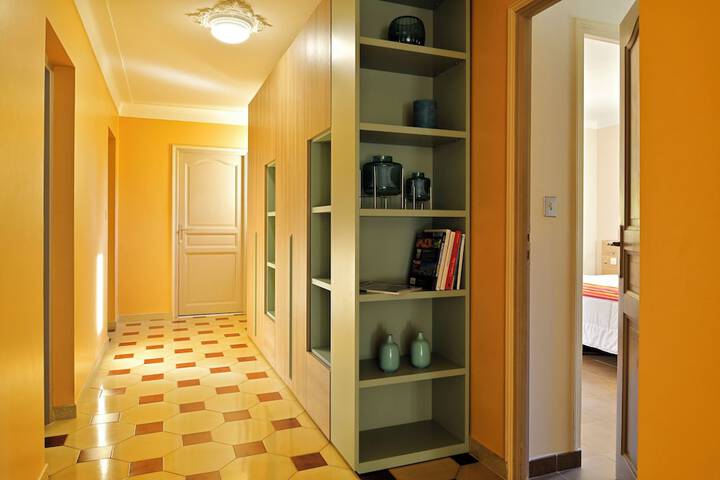 Room 45 of 217