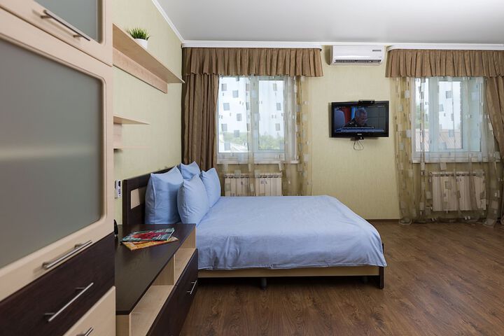 Room 15 of 90