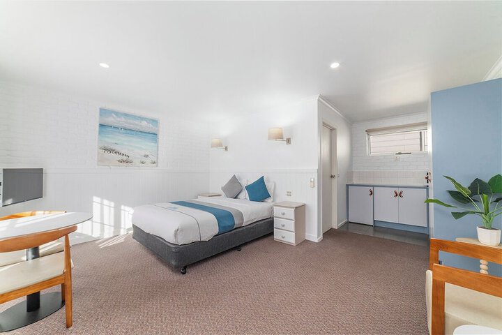Room 10 of 54