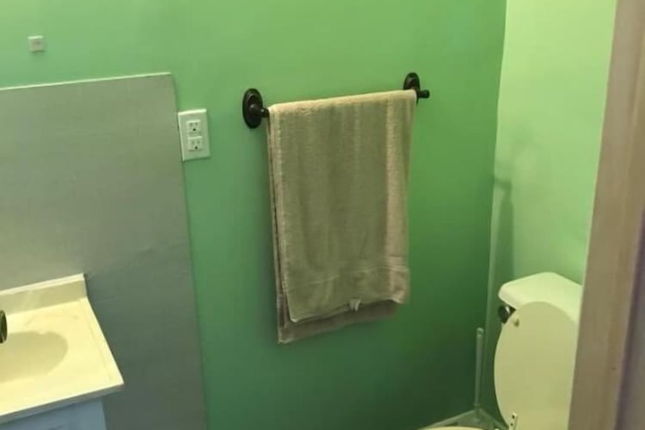 Room 72 of 117