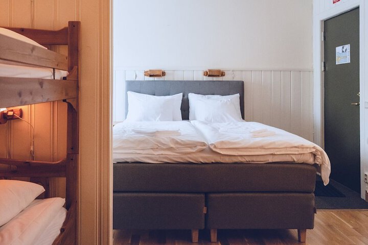 Room 8 of 31