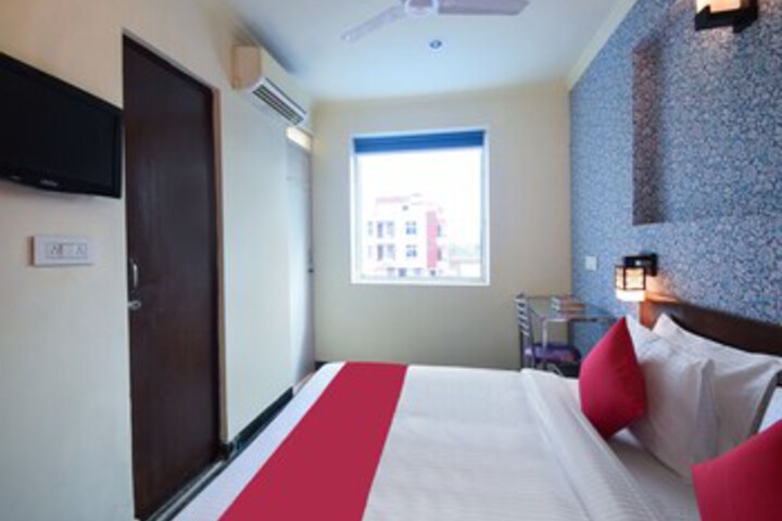 Room 14 of 22