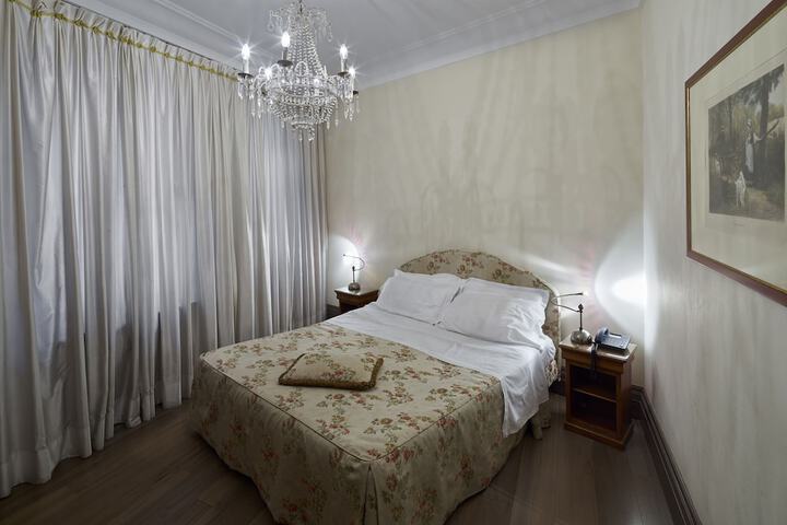 Room 7 of 60