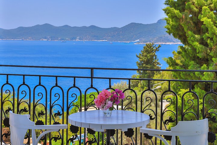 Livia Hotel