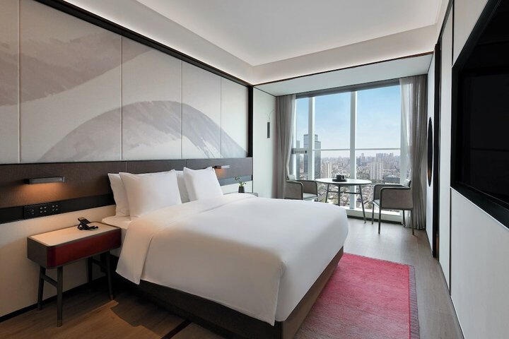 Room 15 of 39